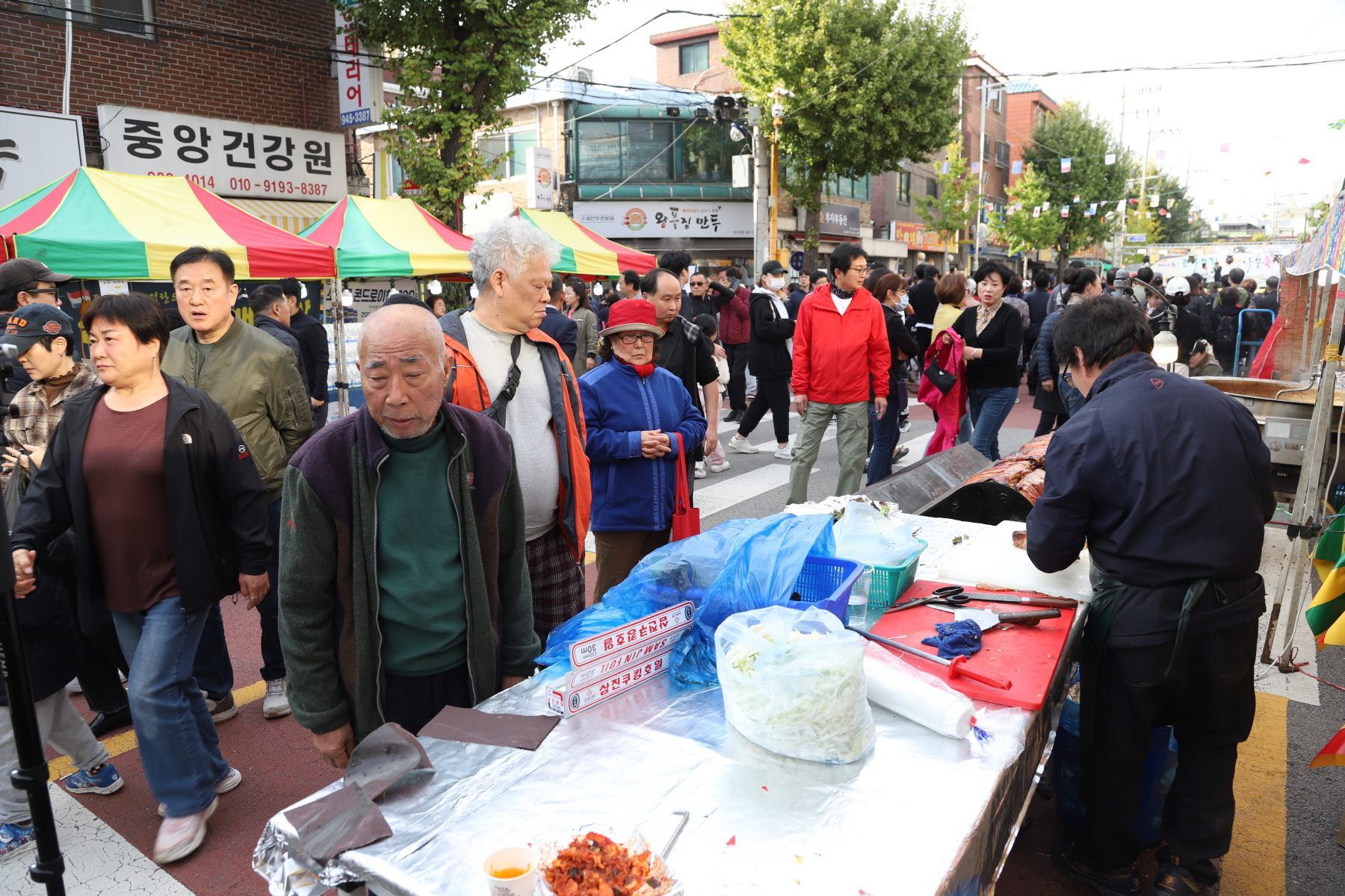 송천동 큰나무길 은행나무 축제