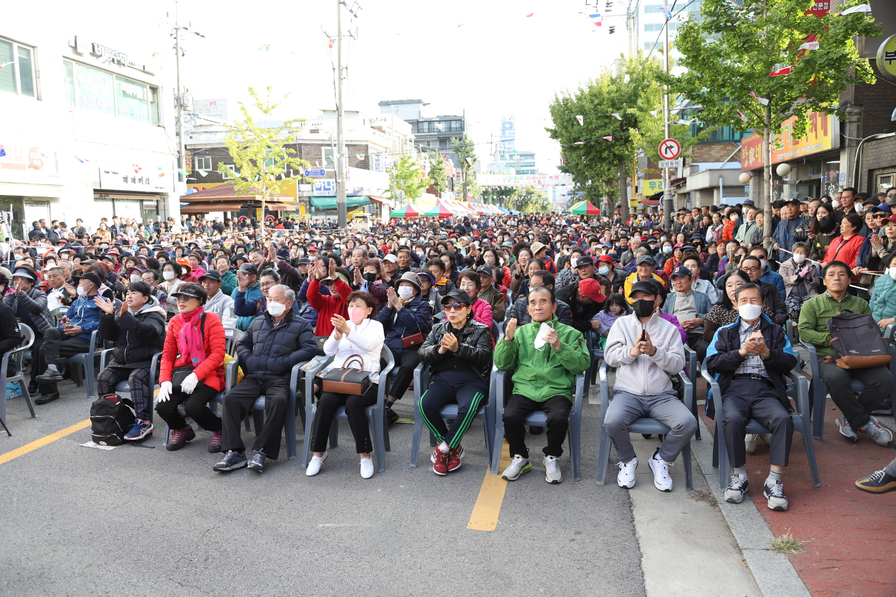 송천동 큰나무길 은행나무 축제