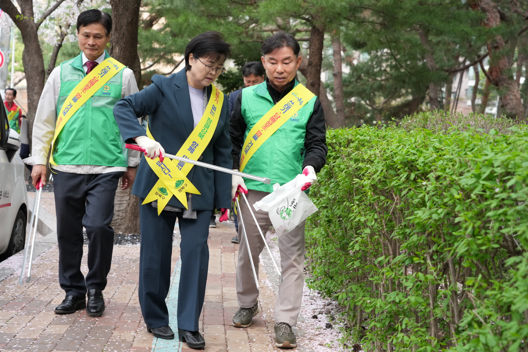 새마을회 둘레길 줍깅