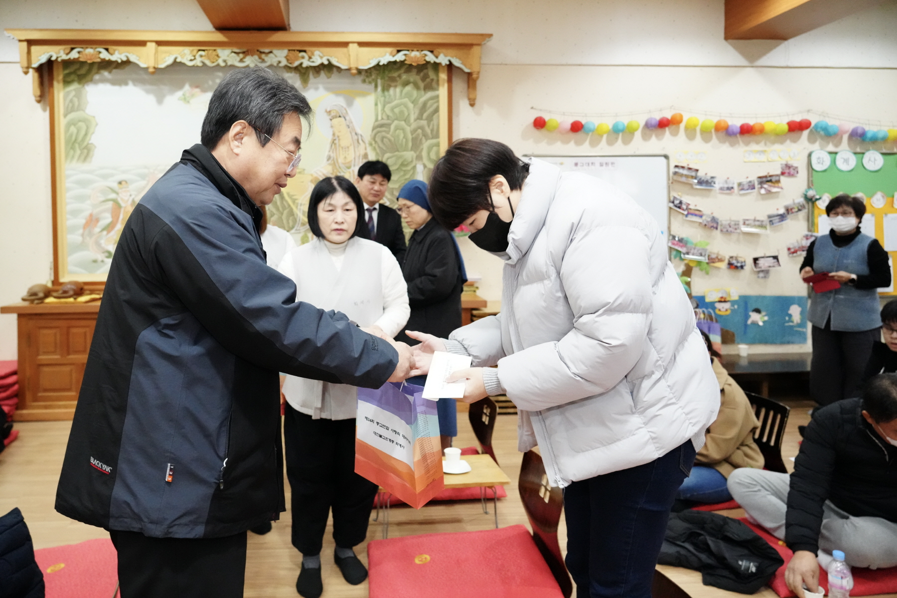 난치병 어린이돕기 사랑의 大바자회 성금전달식 