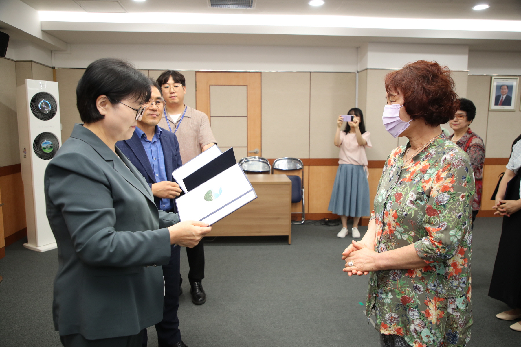 양성평등주간 기념 유공자 표창장 수여식