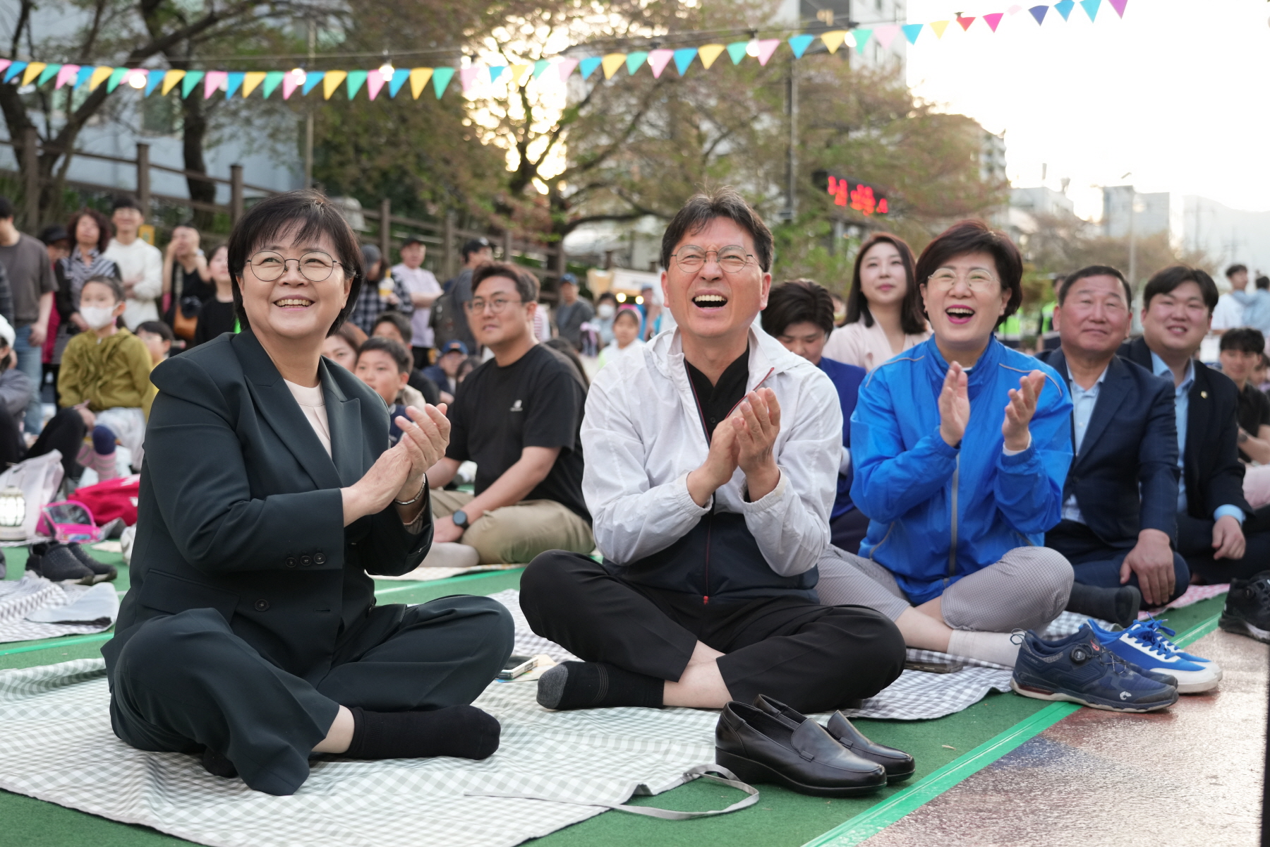 전통시장 플리마켓 행사 <봄날의 여울장터>